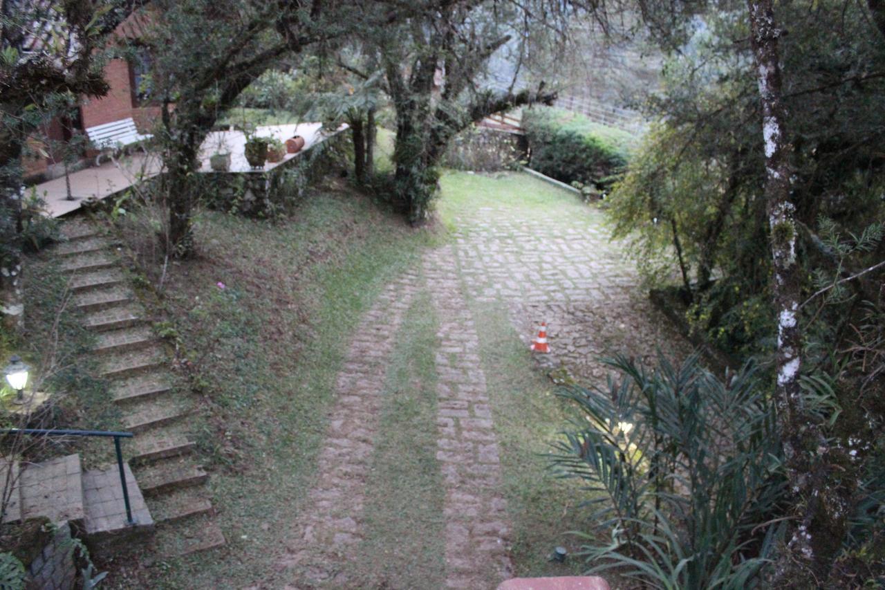 Chale Chez Nous Alojamento de Turismo Selvagem Monte Verde (Minas Gerais)